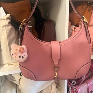 COACH HAMPTON HOBO Rare Pink 💕